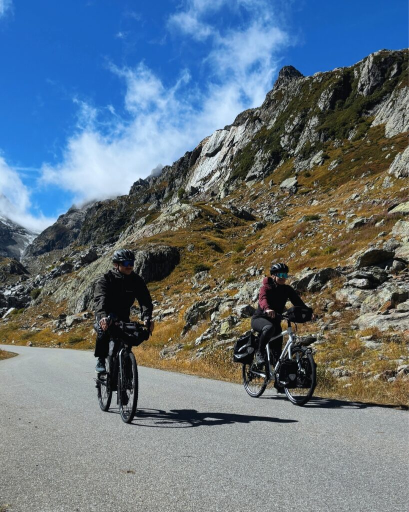 Slow Travel Erlebnis mit dem Fahrrad durch die Natur der Schweiz